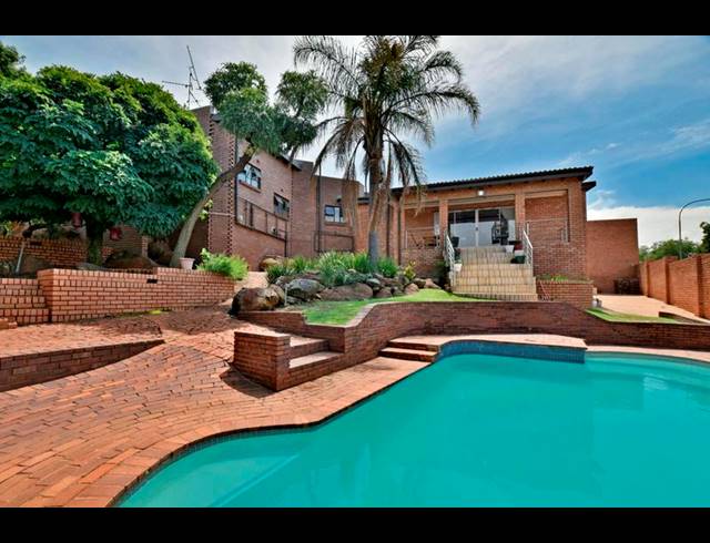 5 BEDROOM HOUSE FOR SALE IN GLENVISTA